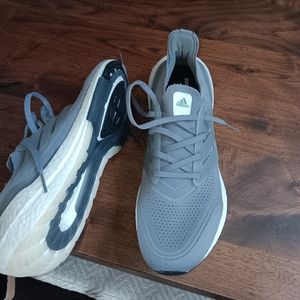 Ultraboost size 10.5